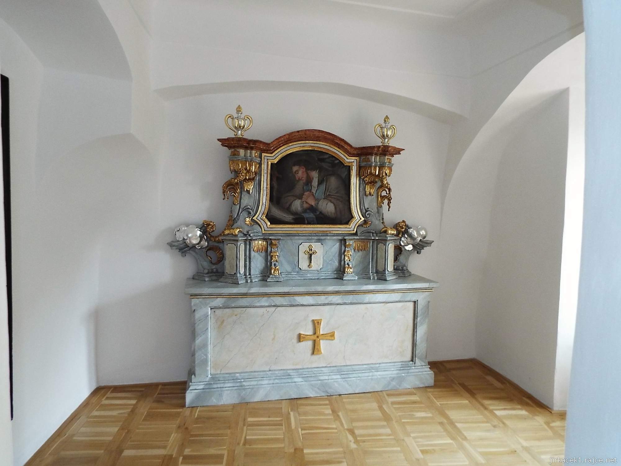 zámek Miroslav 41 - bývalá tvrz - kaple