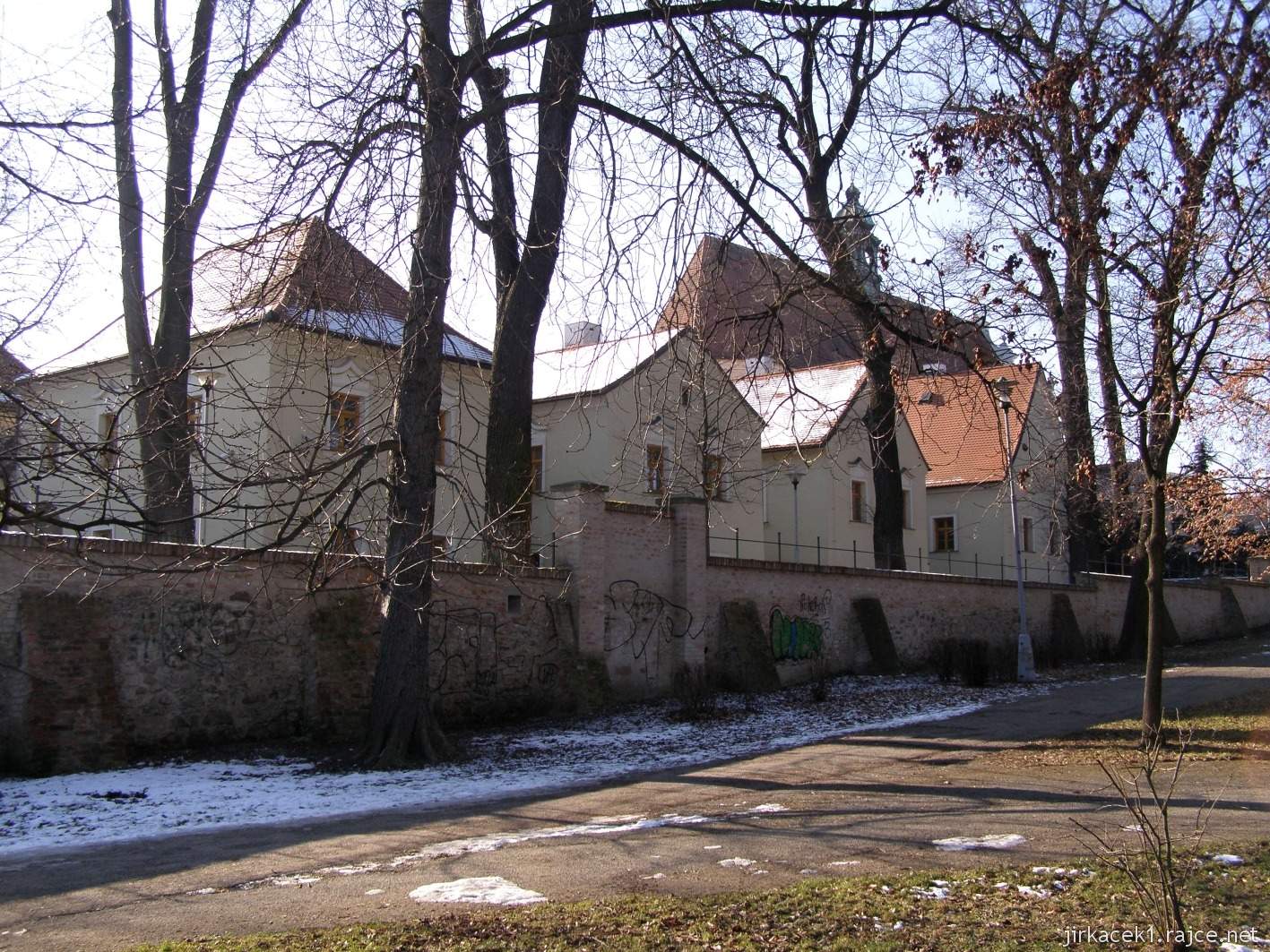 Brno Královo Pole - klášter kartuziánů - park a východní strana