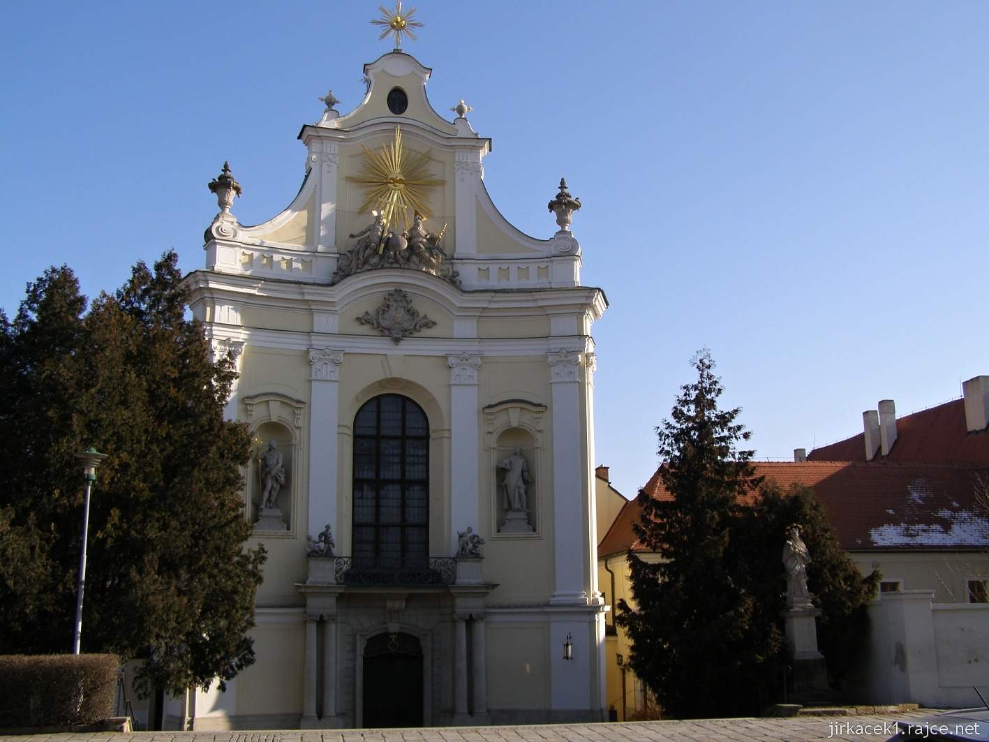Brno Královo Pole - kostel Nejsvětější Trojice - průčelí