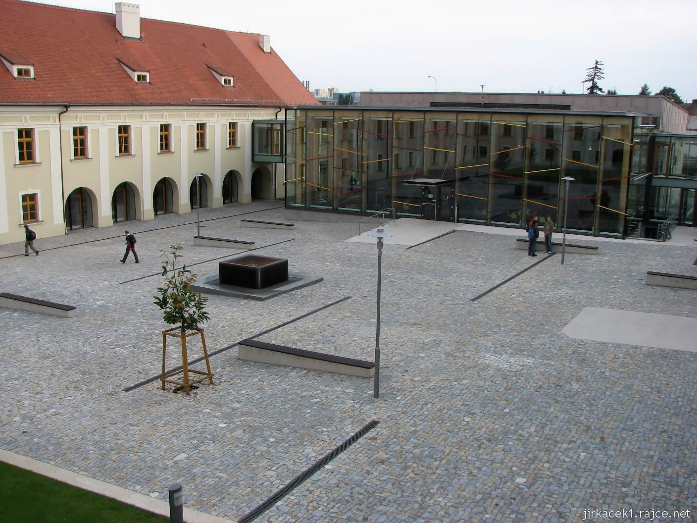  Brno Královo Pole - klášter kartuziánů - nádvoří